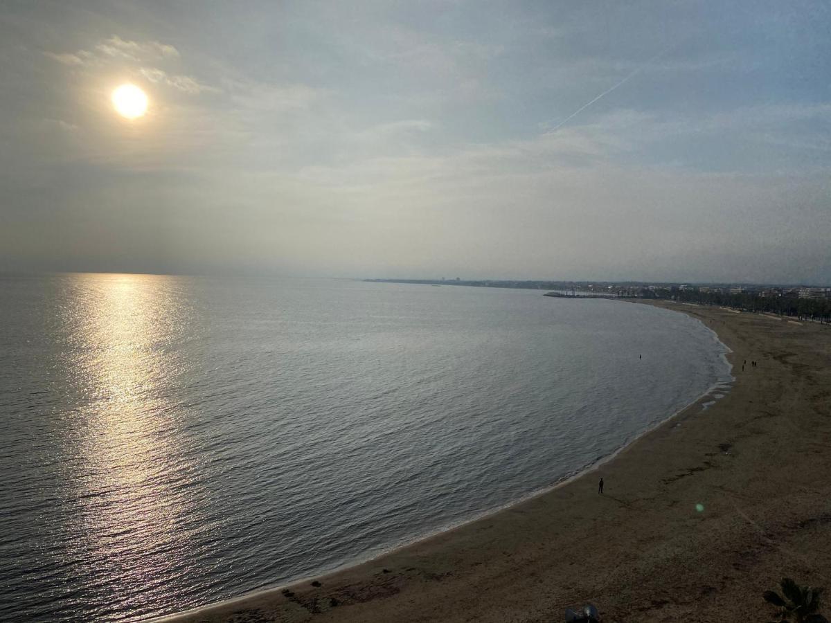 Appartement Spacieux, Front De Mer, Vue Splendide Salou Dış mekan fotoğraf